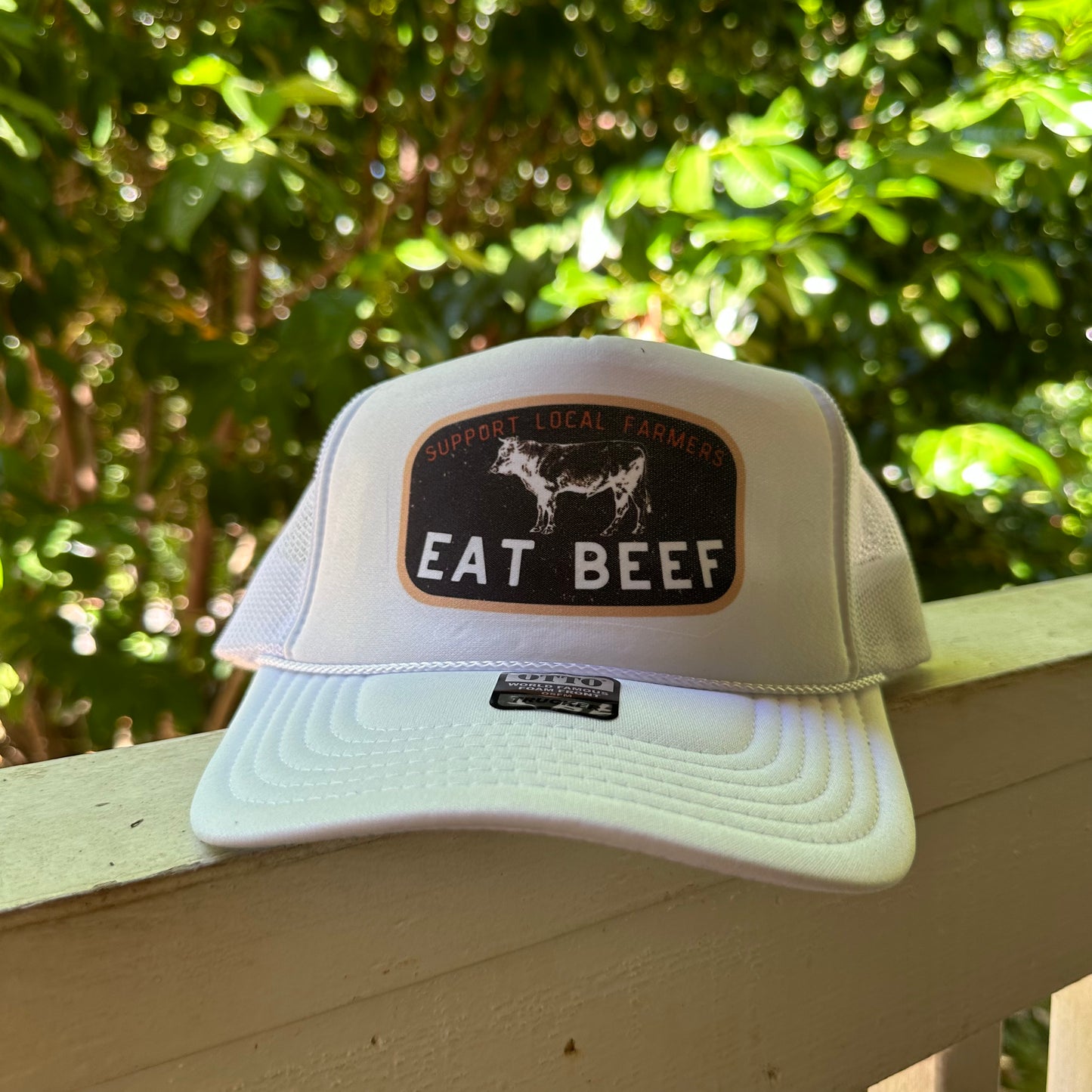 Eat beef Trucker hat