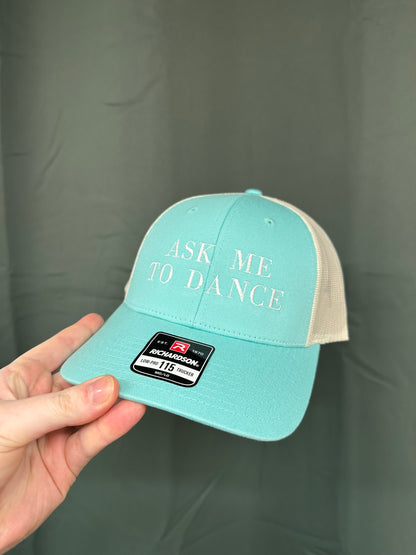 Ask me to dance trucker - Destach