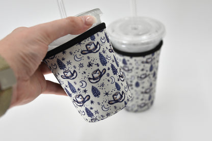 Cowboy Hat & Stars Coffee Sleeve | Reusable Neoprene Iced Coffee Cup Cover (16–24oz)