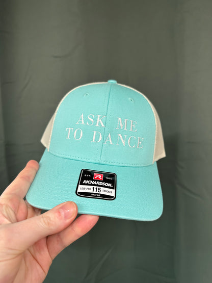 Ask me to dance trucker - Destach