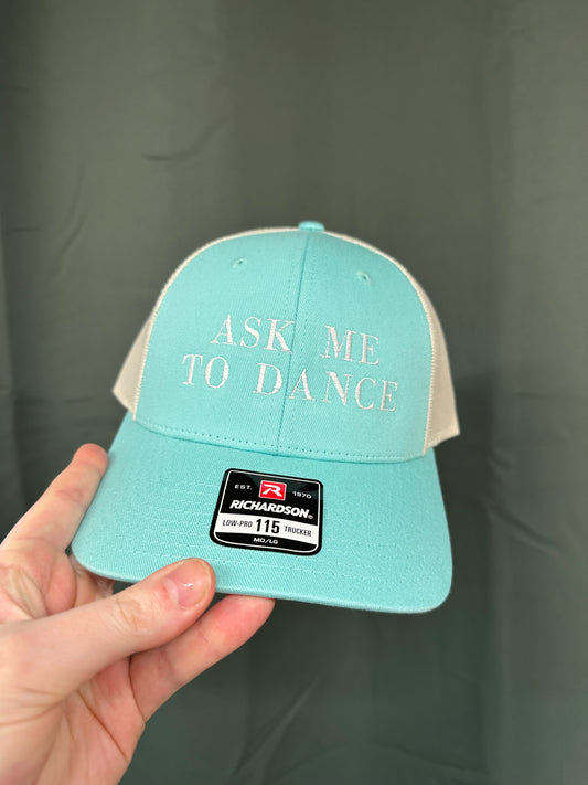 Ask me to dance trucker - Destach