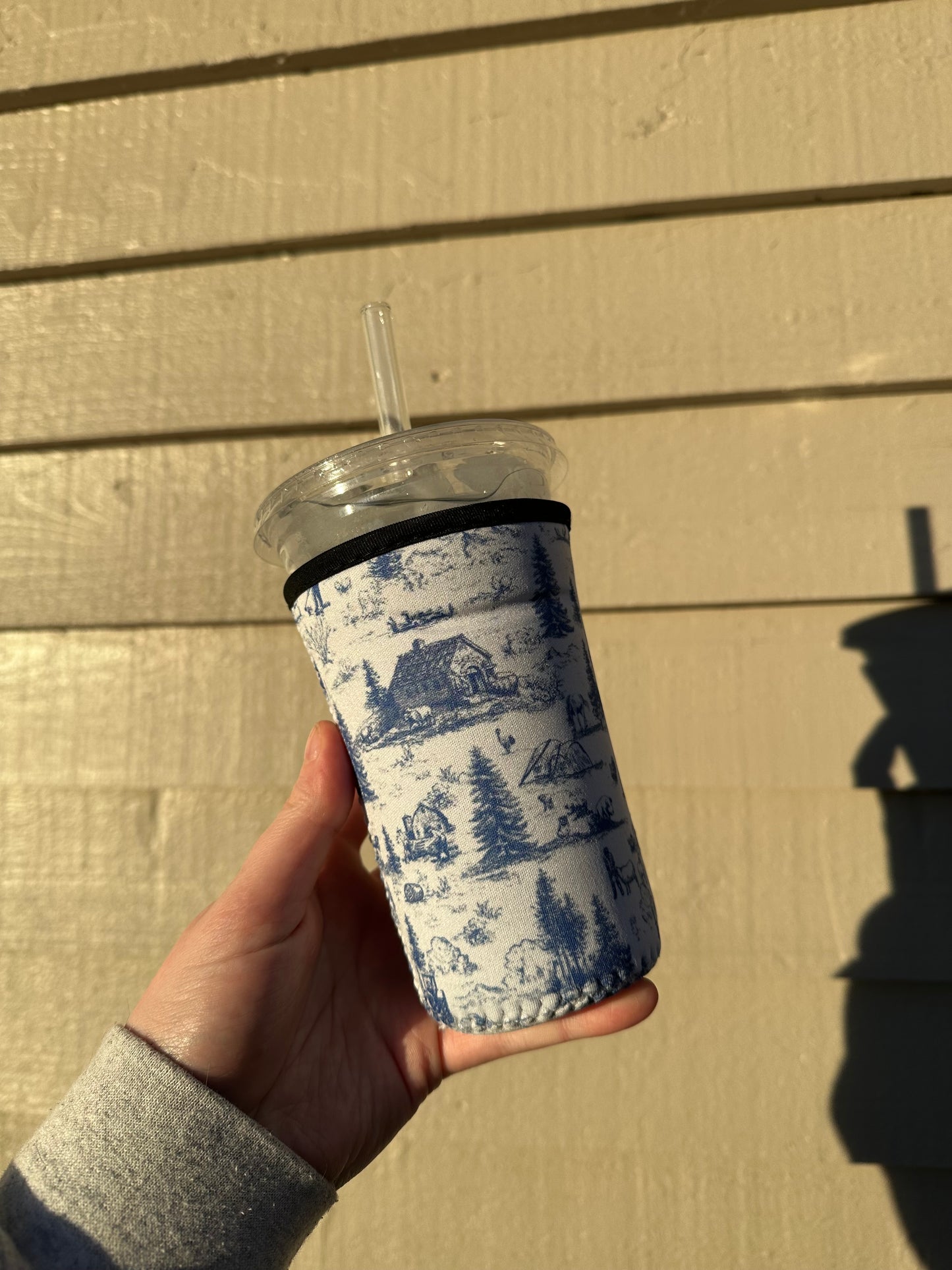 Western Barn Toile Coffee Sleeve | Reusable Neoprene Iced Coffee Cup Cover (16–24oz)