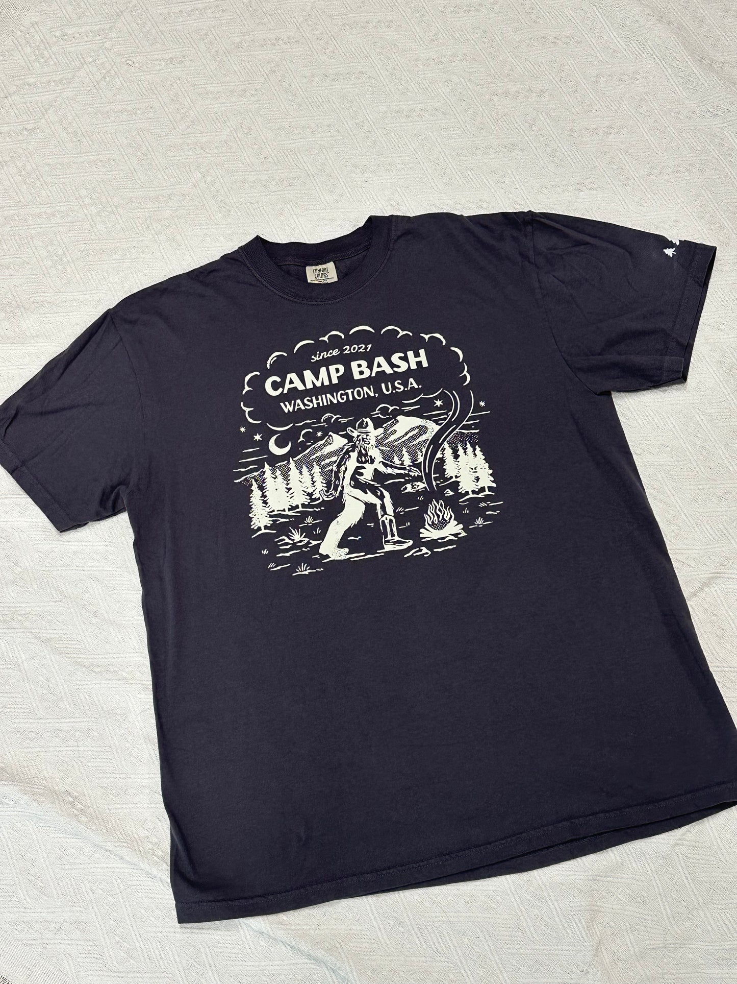 Camp BASH Bigfoot Comfort Colors® T-Shirt – PNW Sasquatch Camping Graphic (Pepper)