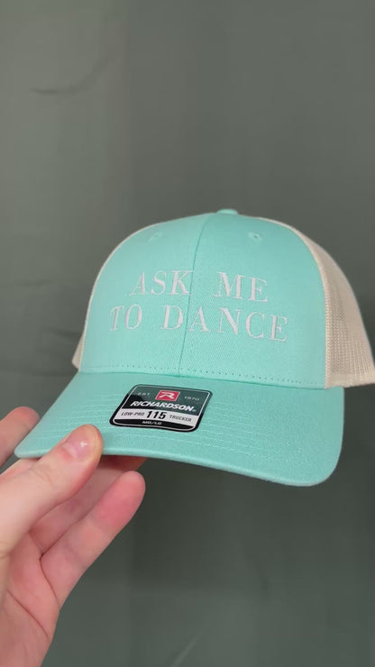 Ask me to dance trucker - Destach
